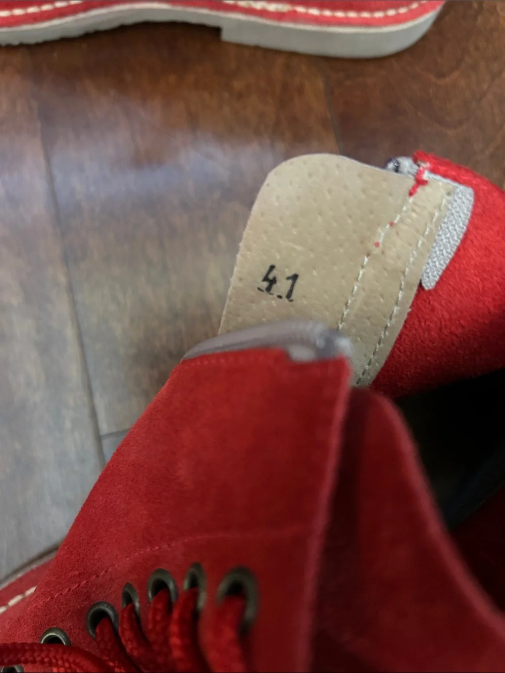 Men's European Red Suede Chukka Boots with Side Zip, Size 8 (EU41)